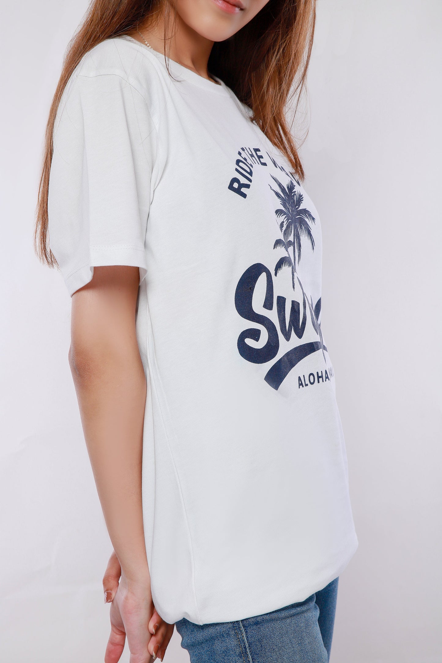 Surfing - Ride the waves Graphic Tee